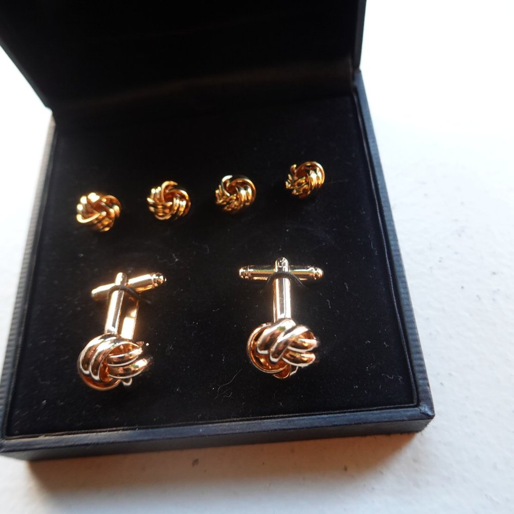 Men's Tuxedo Gold Knot Cufflinks and 4 Studs